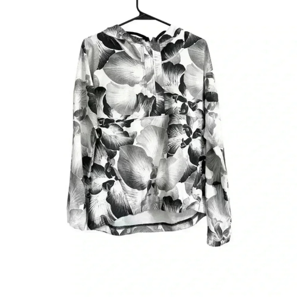 Calia‎ by Carrie Underwood half-zip windbreaker